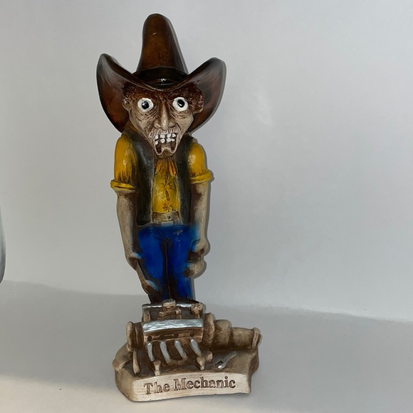 Vintage 91 Shade Tree Creations Cowboy Country Mechanic Handcrafted Shelf Decor - Picture 2 of 13